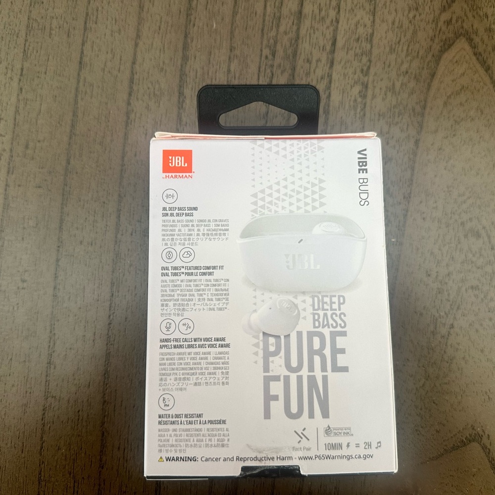 JBL Vibe Buds in White